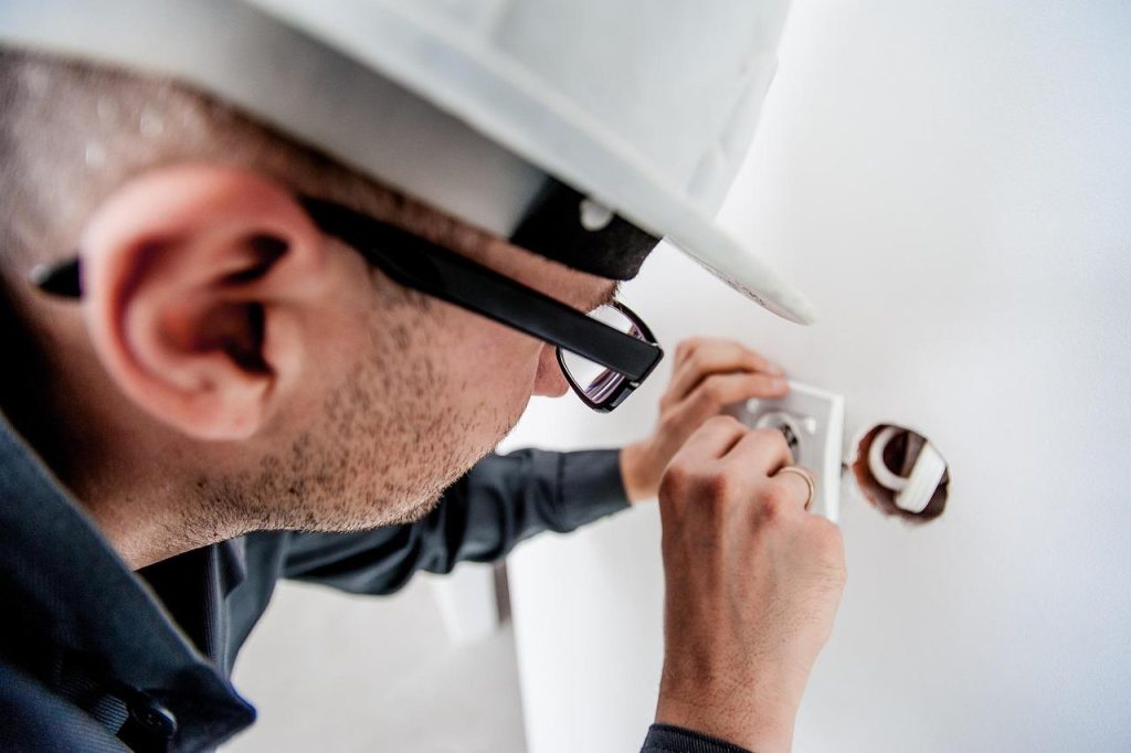 Elektricien Zeist 24/7 bereikbaar voor spoedservice bij elektrische storingen en defecten in woningen en bedrijven
